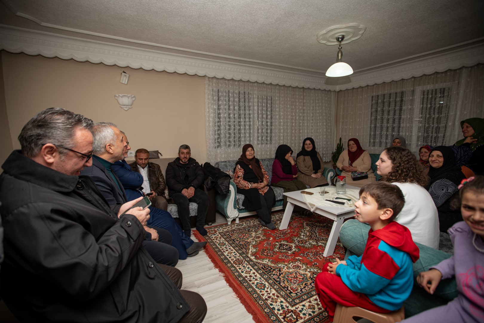 AKÇAYIR ‘BAŞKAN BABAOĞLU’NU BAĞRINA BASTI